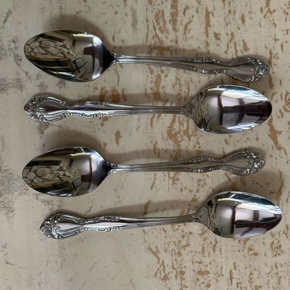 The Cellar Japan 20 piece stainless flat ware set - Picture 3 of 16